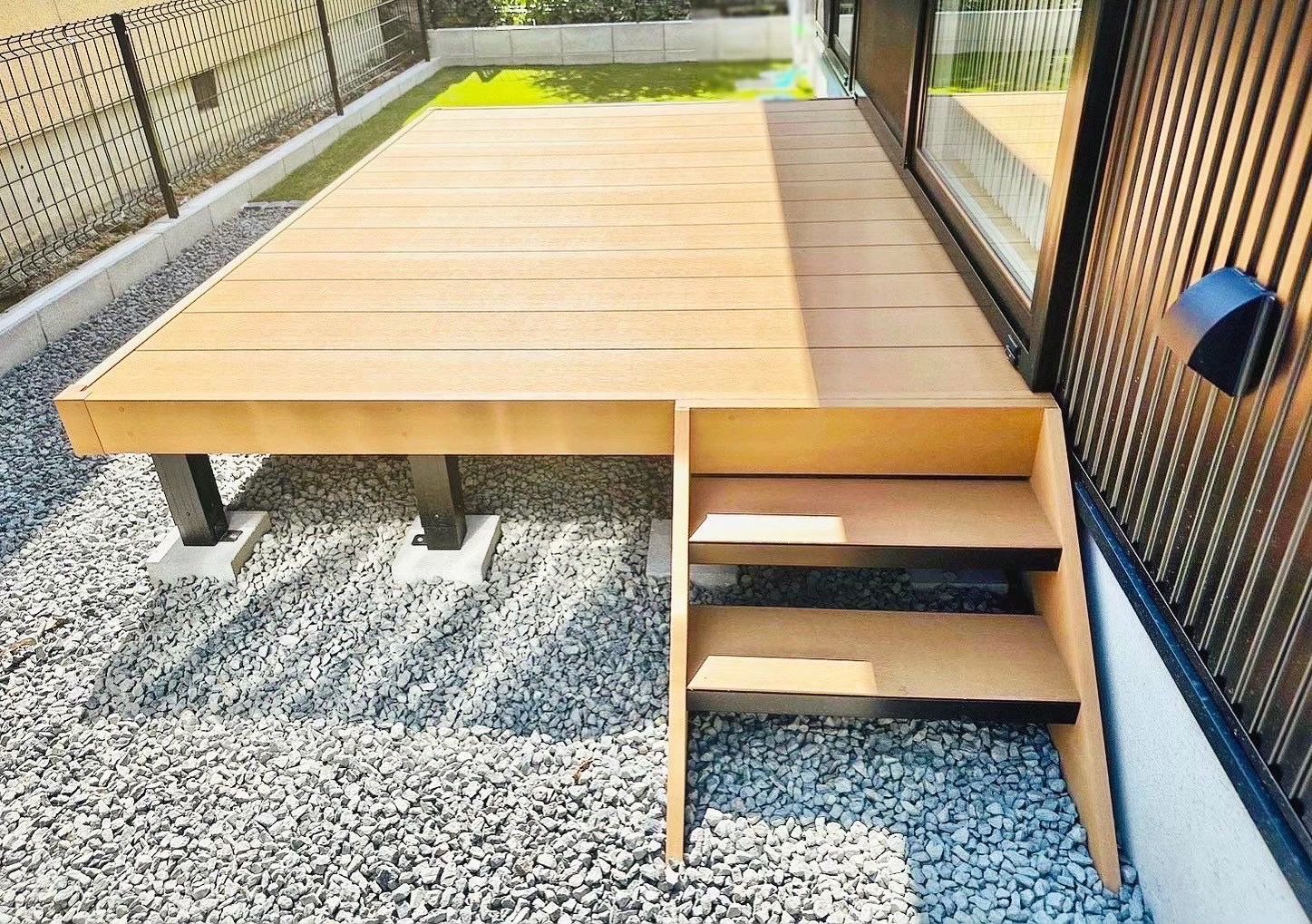 ウッドデッキ